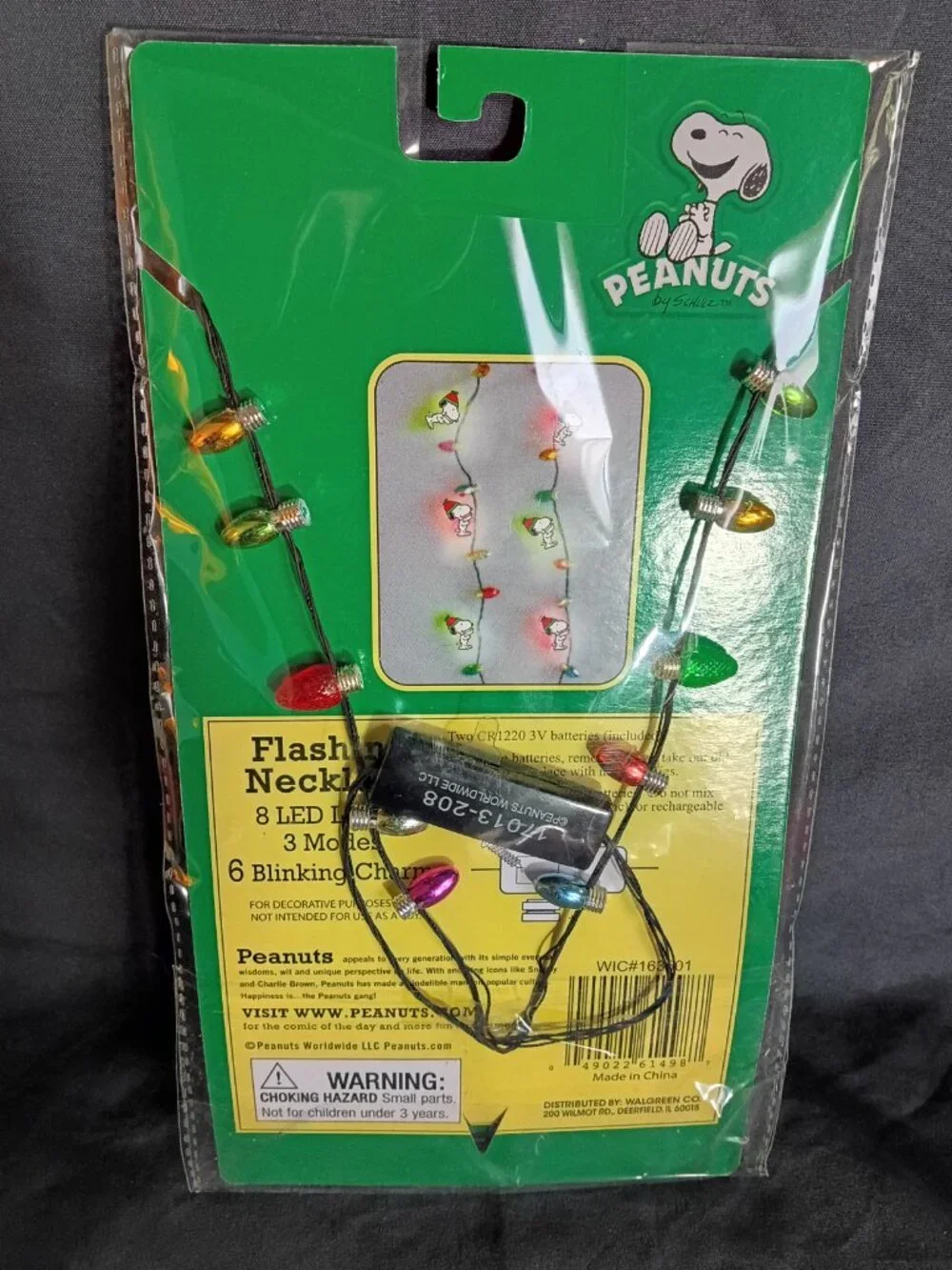 Peanuts Snoopy Flashing Christmas Necklace 8 LED Lights NOS Unused NIP